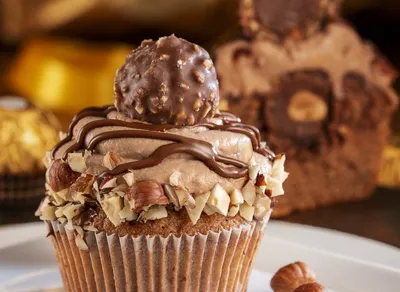 Discover Stunning Guy Cupcake Images for a Happy Birthday Celebration!